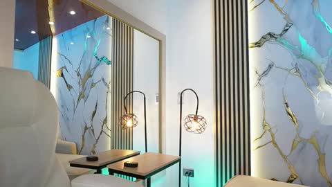 emma__walkerr_ online show from February 23, 7:00 pm