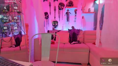 Alice online show from October 18, 12:06 pm