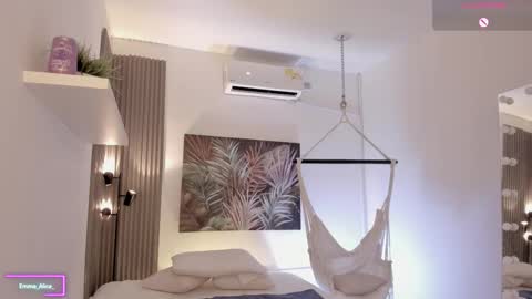 Alice online show from March 3, 11:05 am