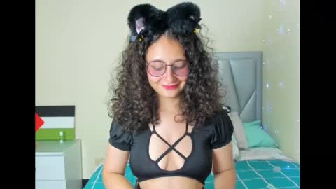 Emma online show from October 14, 7:25 pm