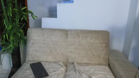 Emma Blue  modelo independiente online show from April 30, 3:02 am