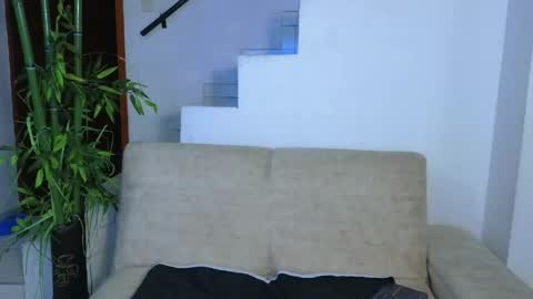 Emma Blue  modelo independiente online show from May 3, 4:29 am