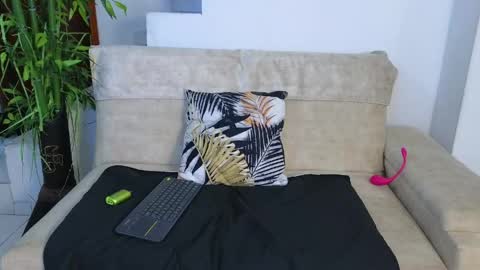 Emma Blue  modelo independiente online show from May 10, 6:29 am