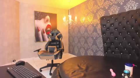 Im Emma  online show from September 20, 5:30 am