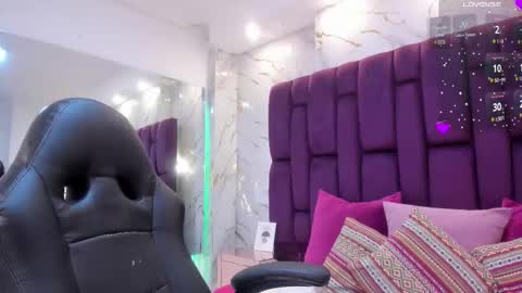 pau online show from September 28, 2:44 pm