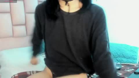 Snapshot of emma_cg chatting on April 21, 7:39 pm Emma Or you can call me cutie online show from April 21, 7:39 pm