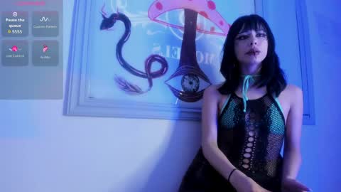 Snapshot of emma_cg chatting on May 7, 6:13 pm Emma Or you can call me cutie online show from May 7, 6:13 pm