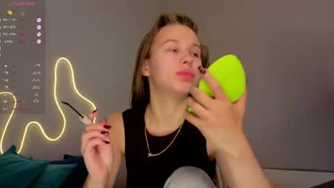 Emma online show from July 1, 1:18 am