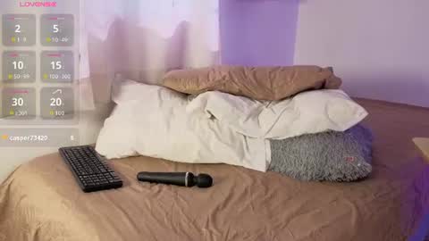 Snapshot of emma_couper3 chatting on June 9, 2:50 pm Emma online show from June 9, 2:50 pm