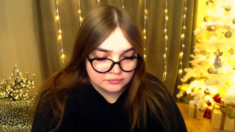 Eva online show from December 3, 2:27 pm