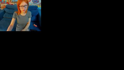 Snapshot of emma_dusk chatting on March 24, 1:21 am Emma online show from March 24, 1:21 am