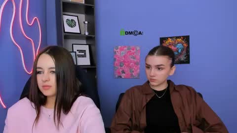 Emma online show from April 14, 11:05 am