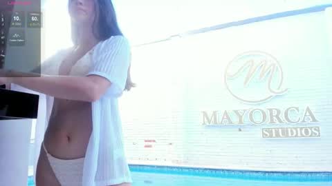 Snapshot of emma_jhoons chatting on September 21, 11:34 am emma_jhoons online show from September 21, 11:34 am