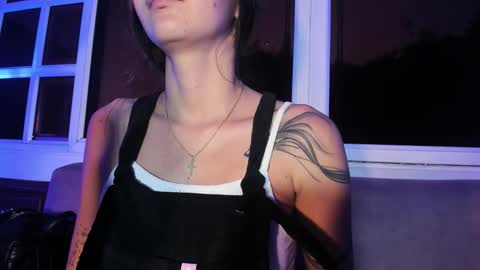 emma_jhoons online show from February 1, 11:42 am