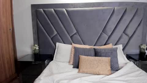 emma_jonness online show from November 8, 5:12 pm