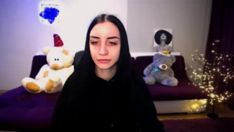 Emma online show from December 11, 10:47 am