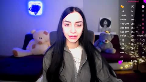 Emma online show from December 18, 9:47 am