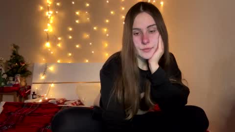 emma_just online show from January 15, 3:50 pm