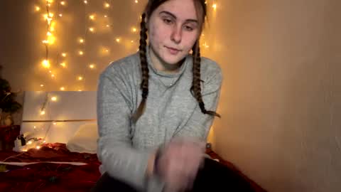emma_just online show from January 18, 4:10 pm