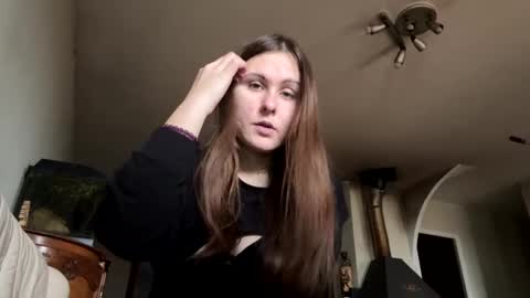 emma_just online show from February 9, 8:22 am