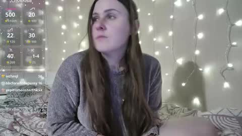 emma_just online show from December 16, 8:14 pm