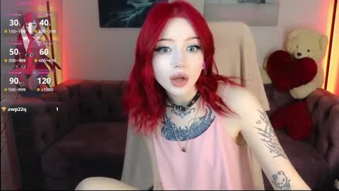 Snapshot of emma_kirks chatting on April 10, 1:27 pm emma_kirks online show from April 10, 1:27 pm
