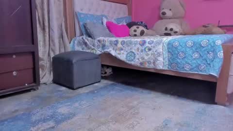 whises lits        online show from February 11, 11:32 am