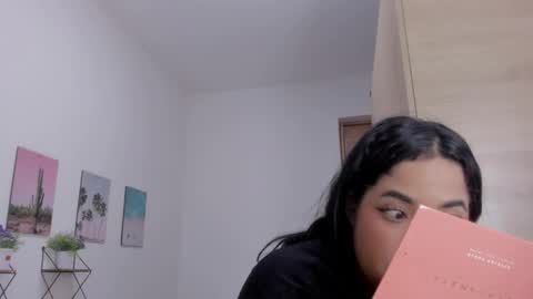 Snapshot of emma_lean chatting on February 20, 3:56 pm whises lits online show from February 20, 3:56 pm