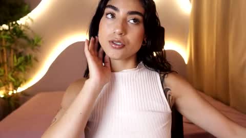 Snapshot of emma_lirys chatting on March 16, 8:24 pm Emma online show from March 16, 8:24 pm