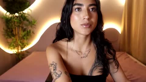 Snapshot of emma_lirys chatting on March 18, 8:56 pm Emma online show from March 18, 8:56 pm