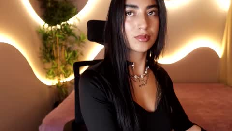 Snapshot of emma_lirys chatting on March 30, 8:43 pm Emma online show from March 30, 8:43 pm