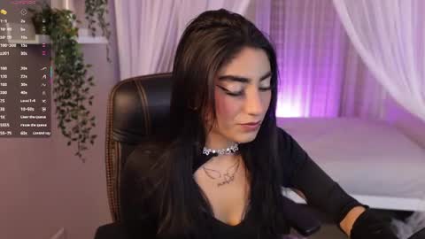 Emma online show from June 25, 10:03 pm