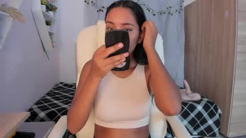 Emma online show from November 20, 7:13 pm