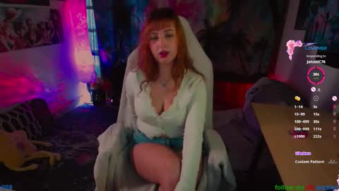 Snapshot of emma_luna059 chatting on February 13, 1:51 pm LUNA online show from February 13, 1:51 pm
