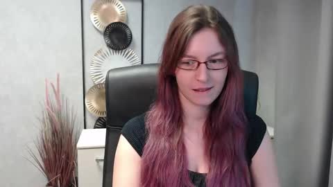 emma online show from December 2, 10:07 am