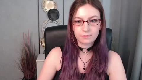 emma online show from December 13, 10:51 am