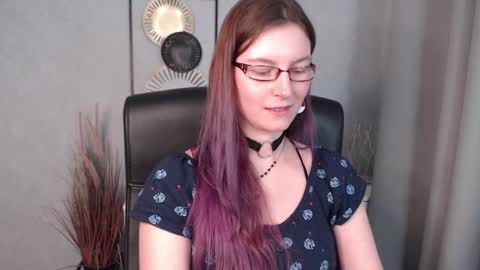 emma online show from December 16, 12:38 pm