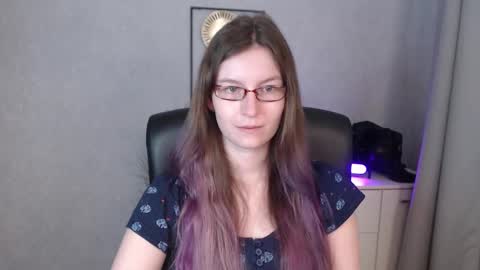 emma online show from September 15, 5:51 am