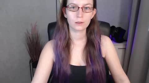 emma online show from October 11, 6:12 am