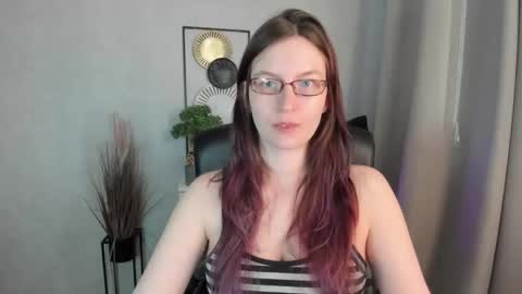 Snapshot of emma_lust94 chatting on April 7, 12:05 pm emma online show from April 7, 12:05 pm