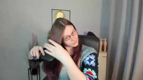 Snapshot of emma_lust94 chatting on April 20, 6:05 am emma online show from April 20, 6:05 am