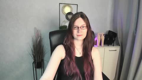Snapshot of emma_lust94 chatting on April 27, 5:27 am emma online show from April 27, 5:27 am