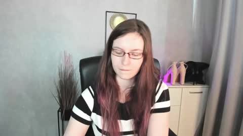 Snapshot of emma_lust94 chatting on May 11, 5:24 am emma online show from May 11, 5:24 am