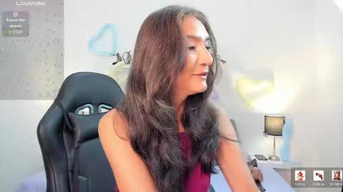 Snapshot of emma_mendoza chatting on March 17, 11:35 am Emma online show from March 17, 11:35 am