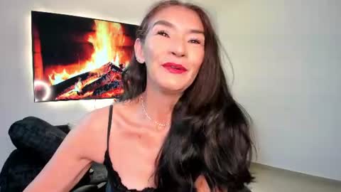Emma  online show from July 4, 11:38 am