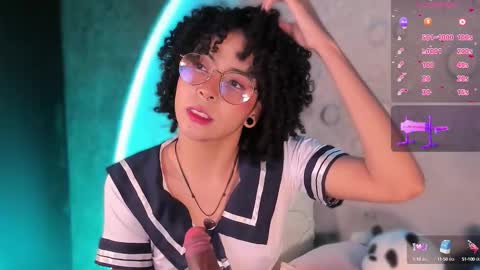     online show from October 6, 10:23 am