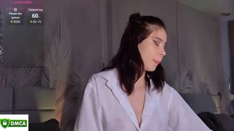 Emma online show from October 28, 8:07 am