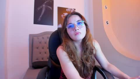 emma online show from September 19, 4:47 am