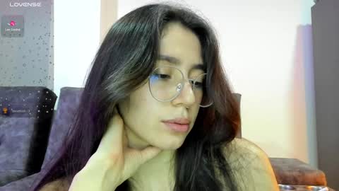 Emma online show from December 7, 3:36 am