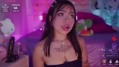 Snapshot of emma_soffia chatting on October 10, 5:56 pm EMMA online show from October 10, 5:56 pm